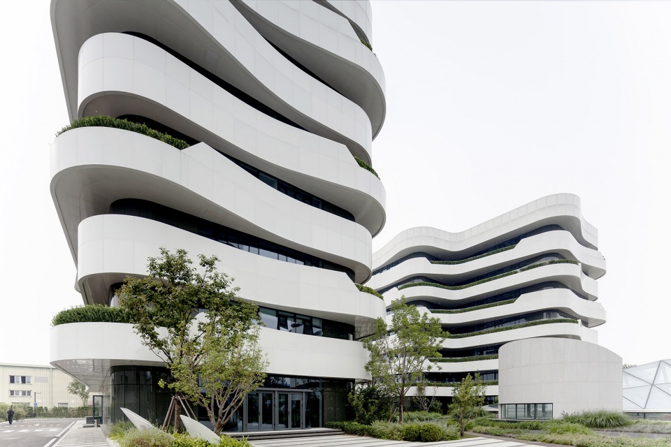 tian yun affordable office in beijing china by praxis darchitecture