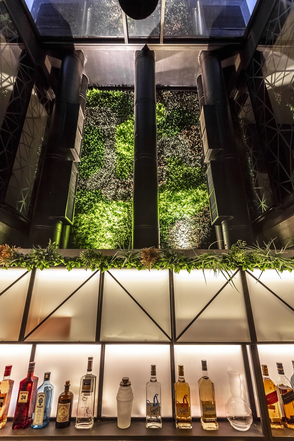 mamba bar by hitzig militello architects