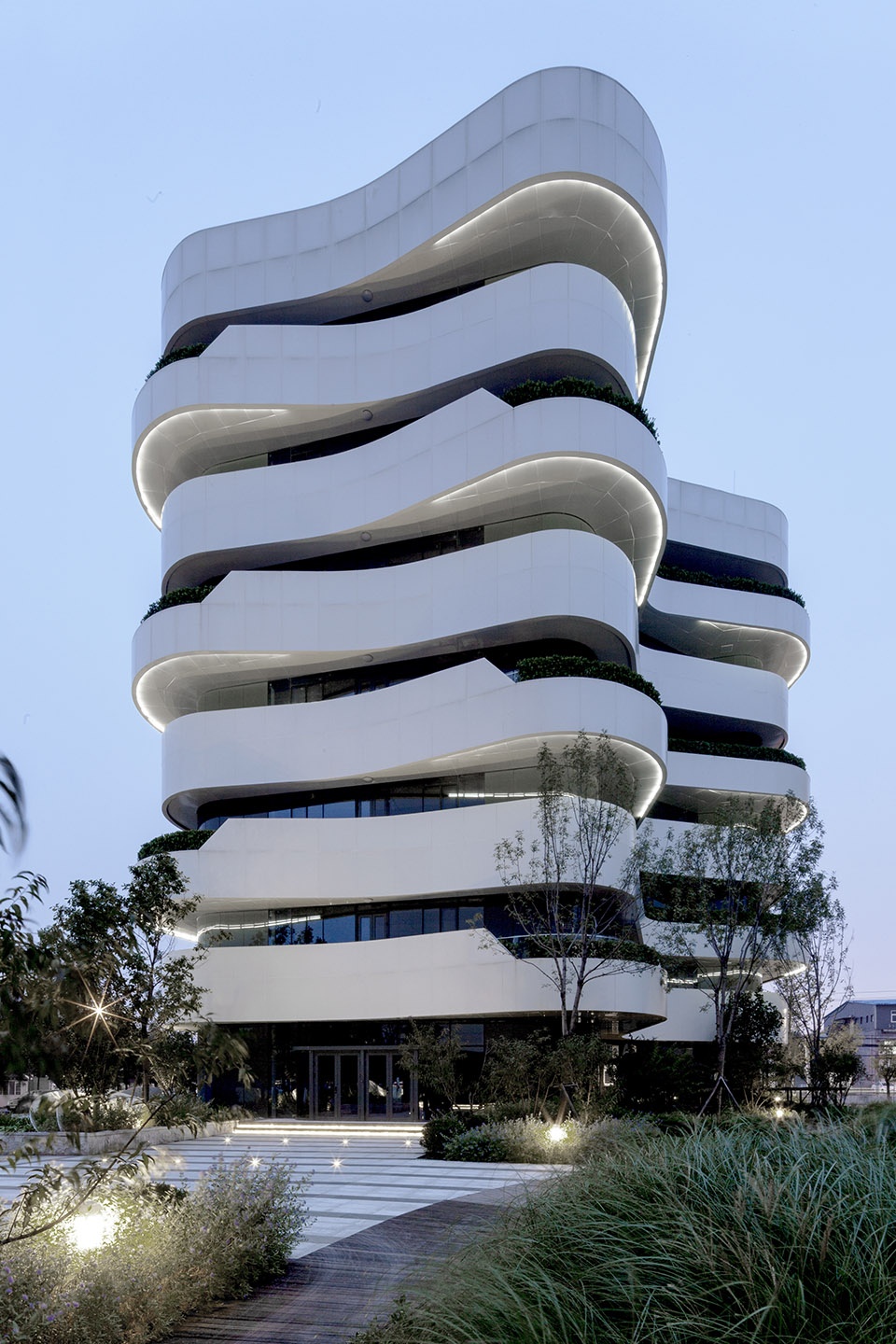 tian yun affordable office in beijing china by praxis darchitecture