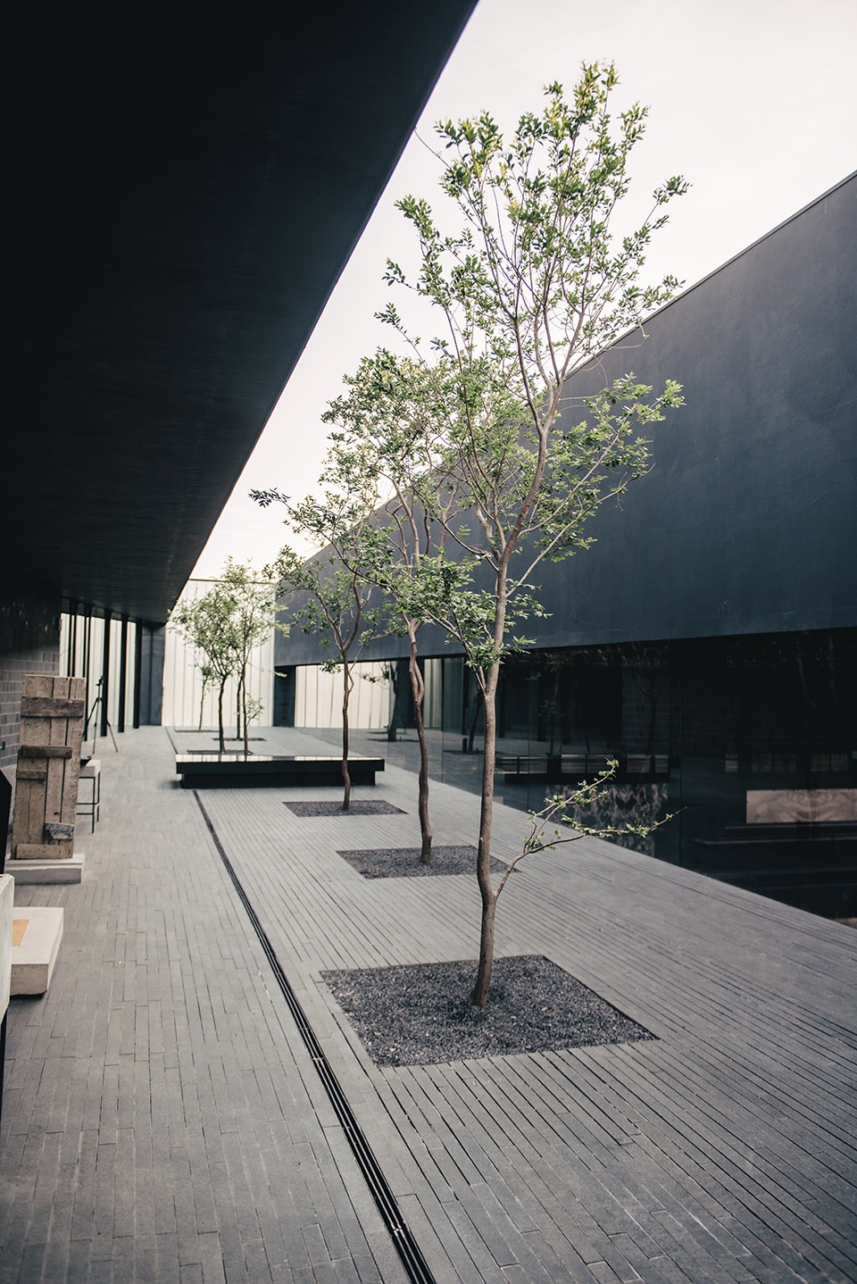 retail and warehouse for grupo arca by esrawe studio