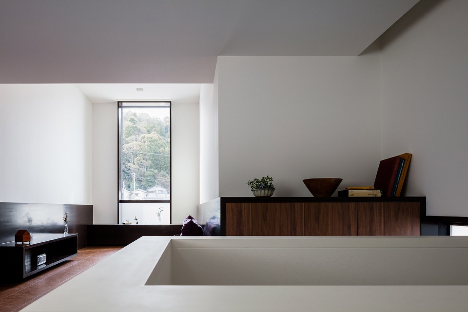 slender house by form kouichi kimura architects