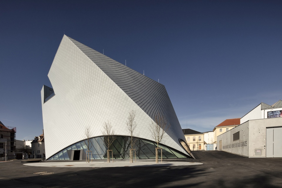 the state gallery of lower austria in krems by marte marte architects