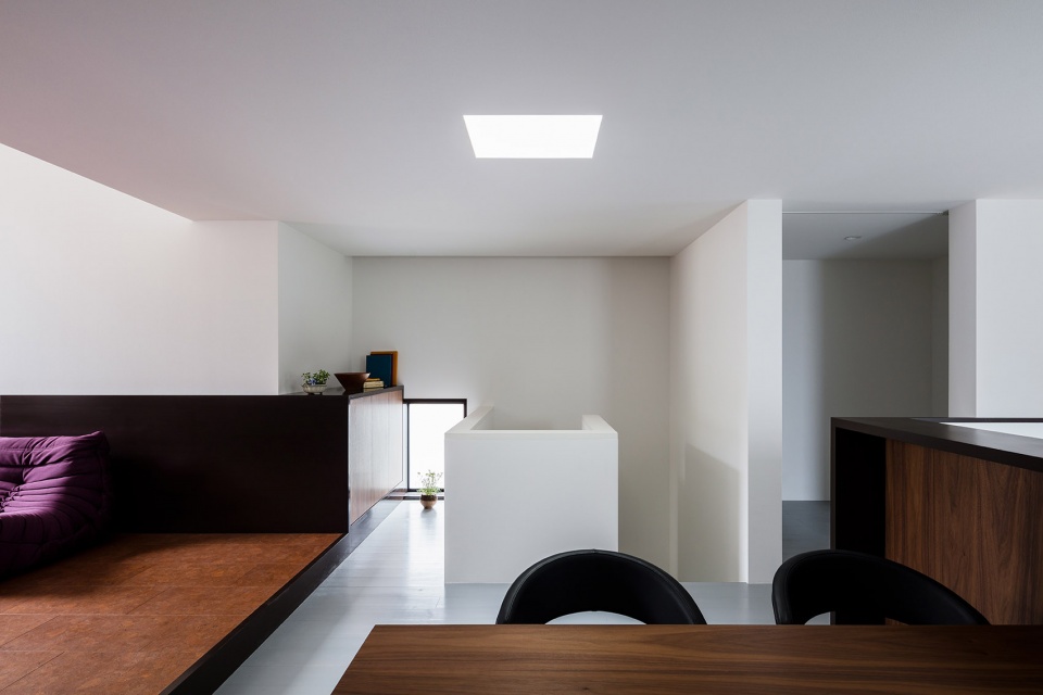 slender house by form kouichi kimura architects