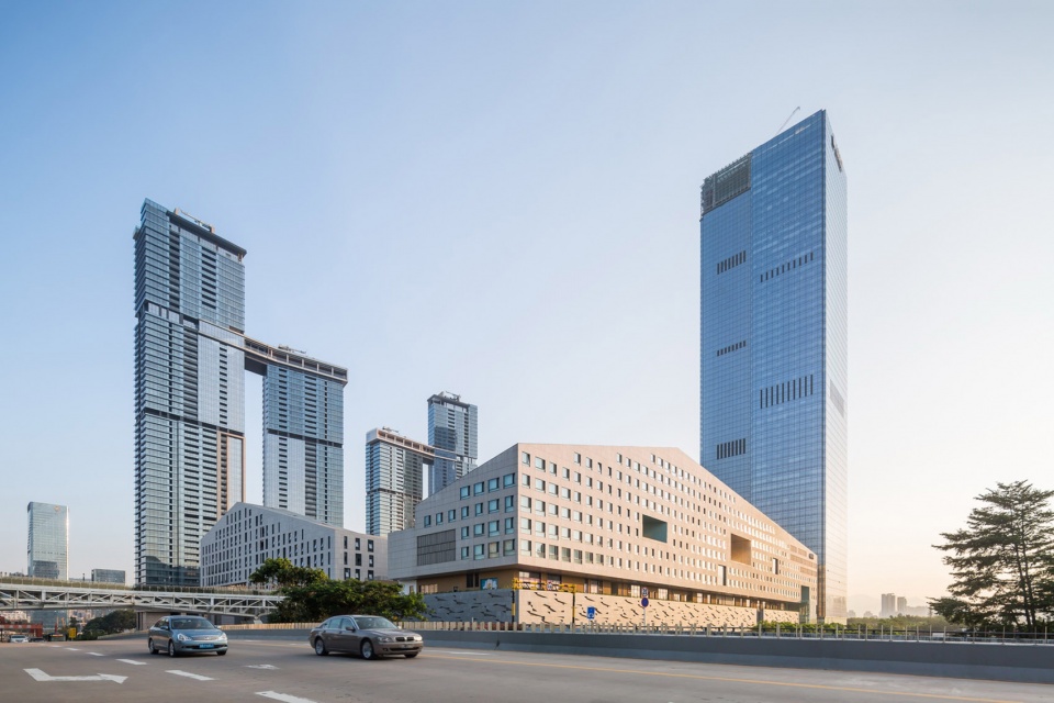 shum yip upperhills loft in shenzhen china by urbanus