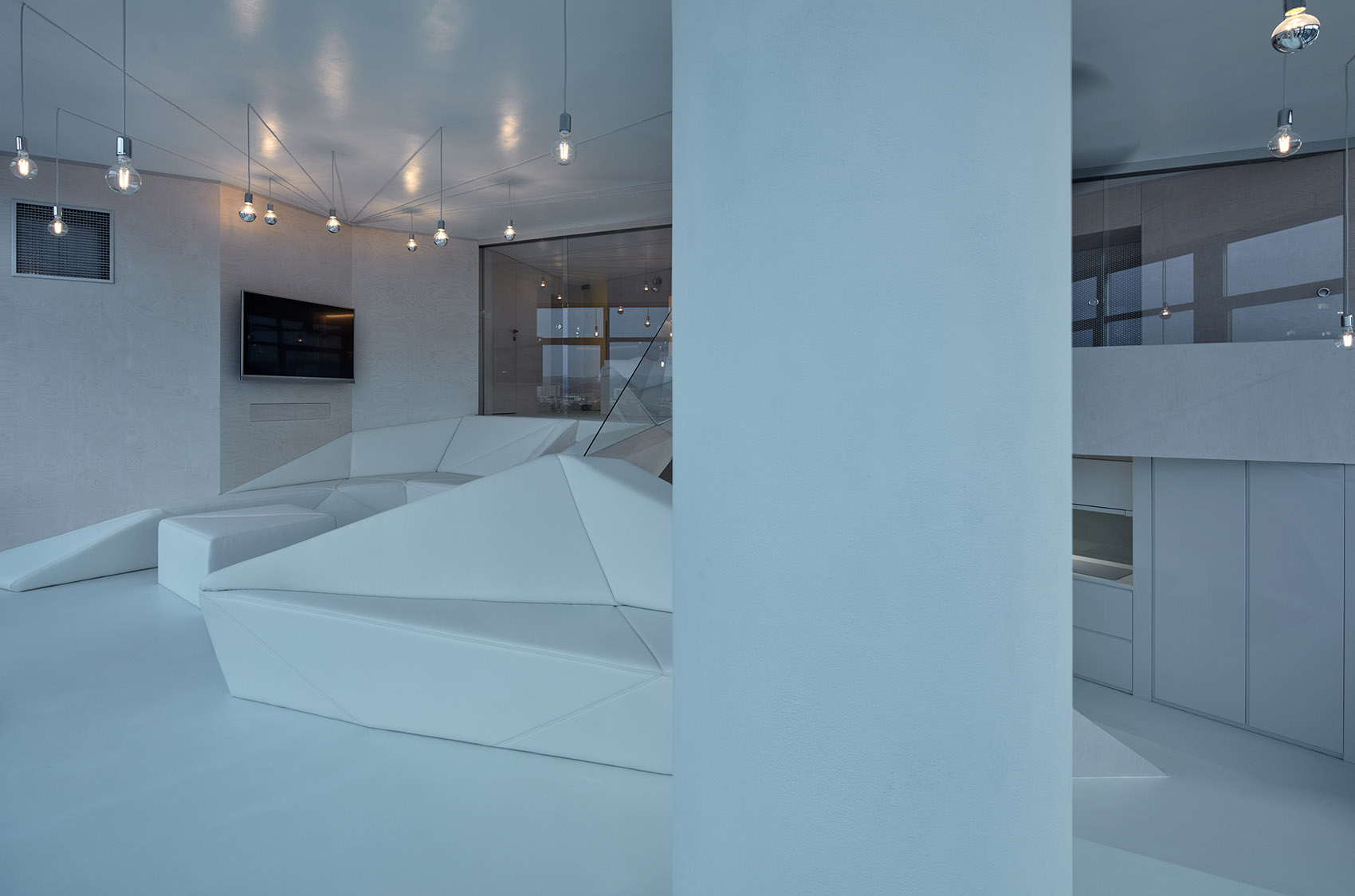 Loft 32 Zlín by petrjanda/brainwork - 谷德设计网