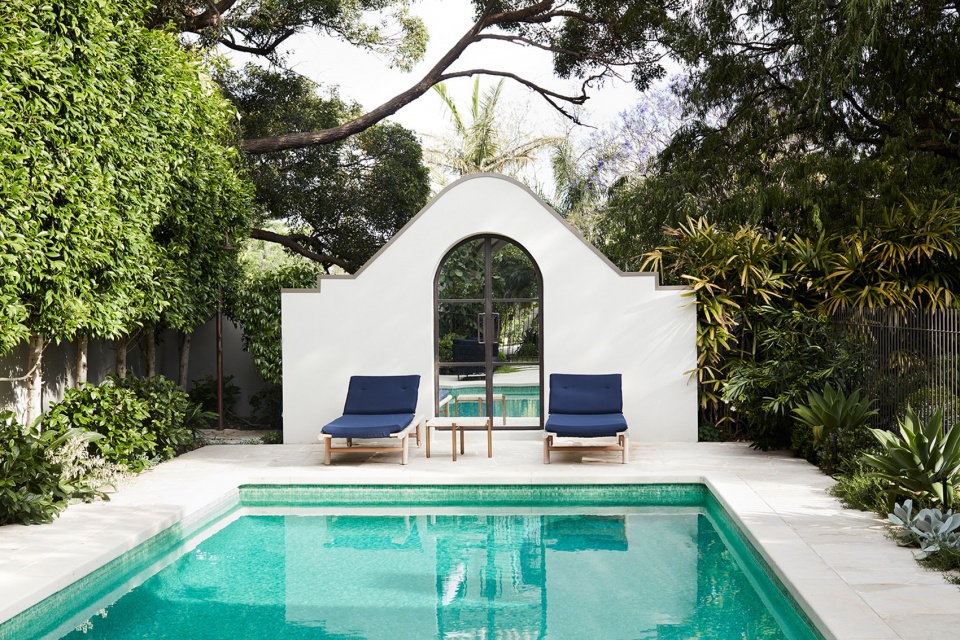 peppertree villa by luigi rosselli architects