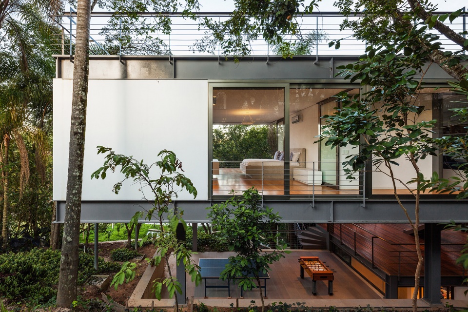 house llm by obra arquitetos