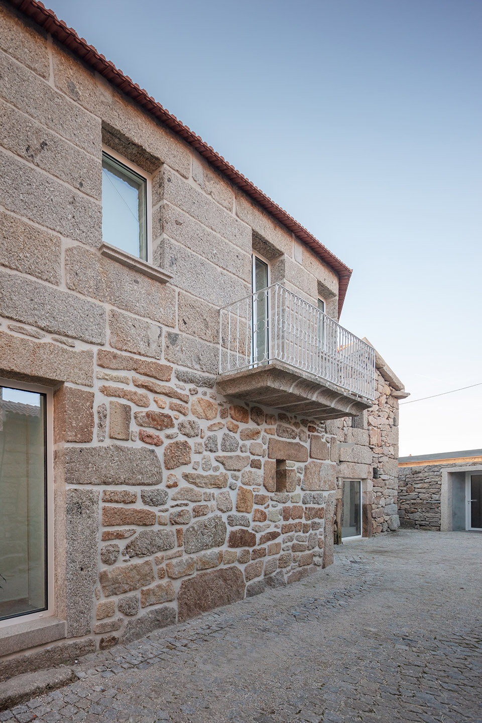 the house of grandfather martinho by covo interiores