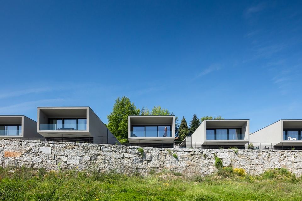 box xl houses by grupo zegnea
