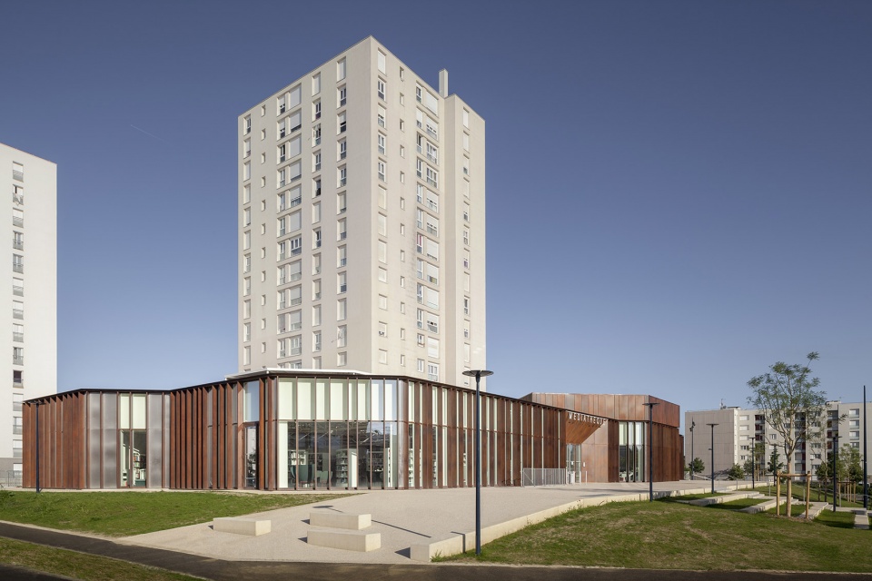 albert schweitzer community centre by mao architectes