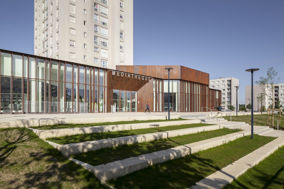 albert schweitzer community centre by mao architectes