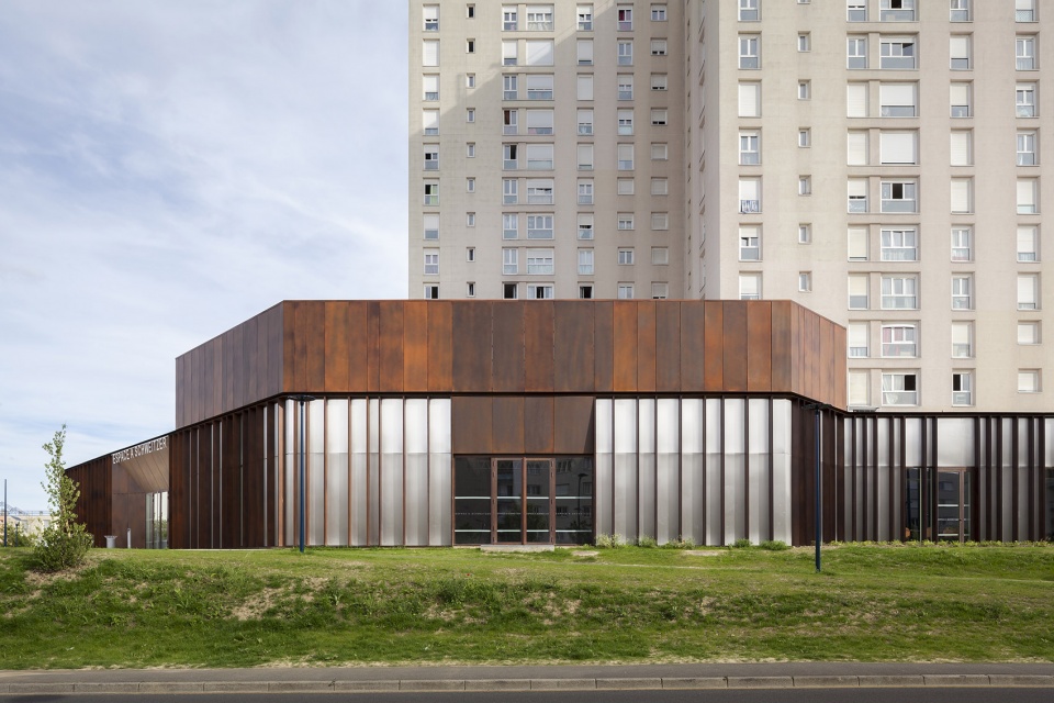 albert schweitzer community centre by mao architectes