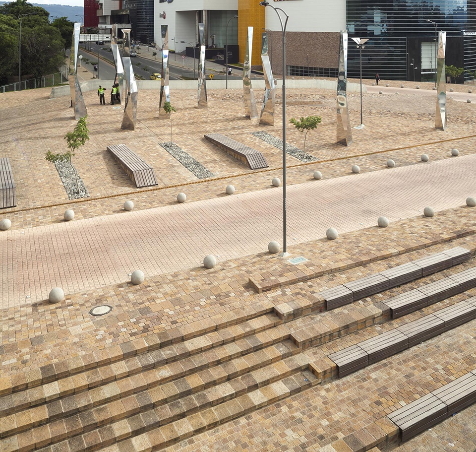 neomundo exchange road by taller de arquitectura de bogota