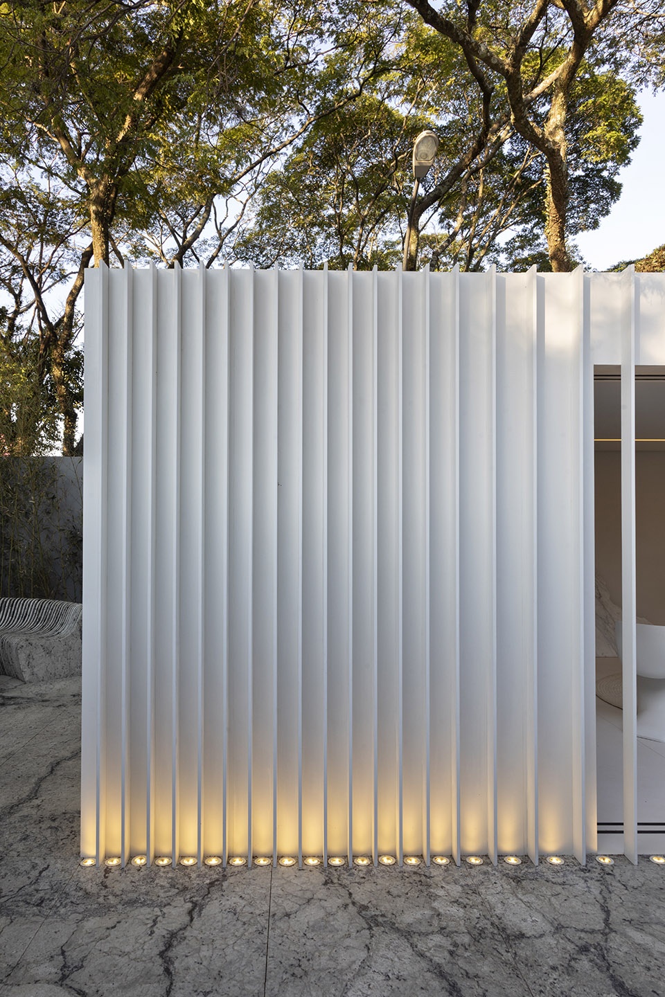 casa conteiner by marilia pellegrini arquitetura