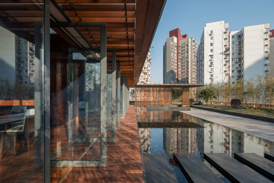 three rooms in a roof garden china by atelier z