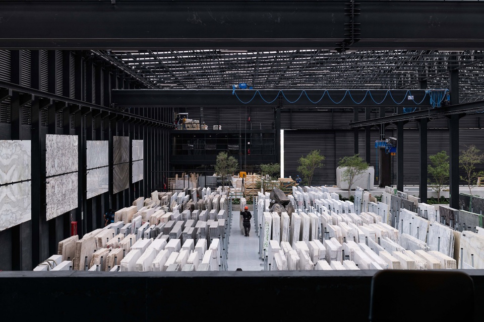 retail and warehouse for grupo arca by esrawe studio