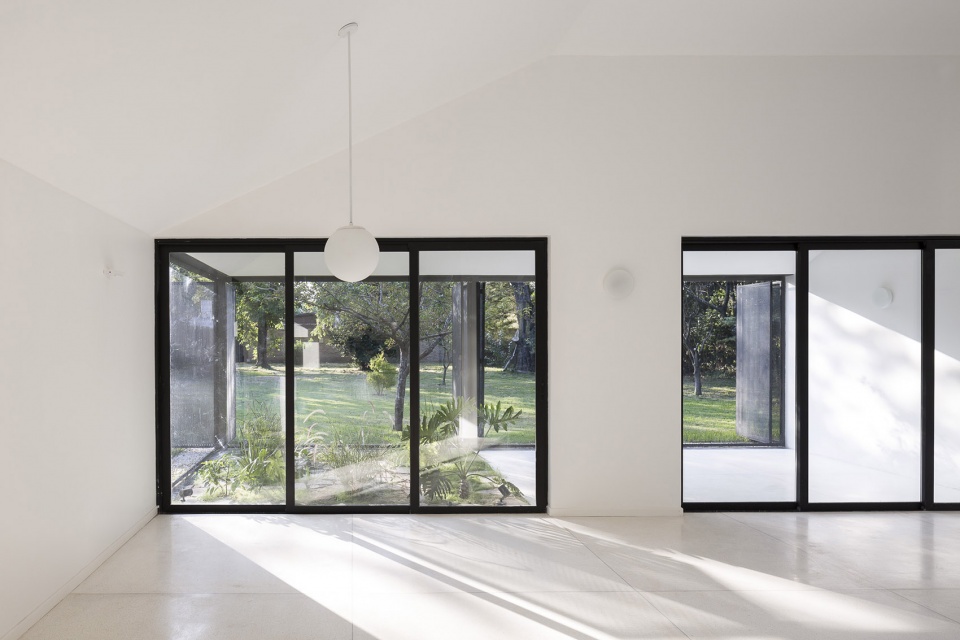 casa quinta san miguel by mogs