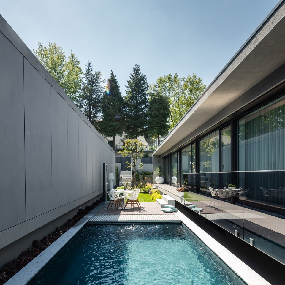box xl houses by grupo zegnea