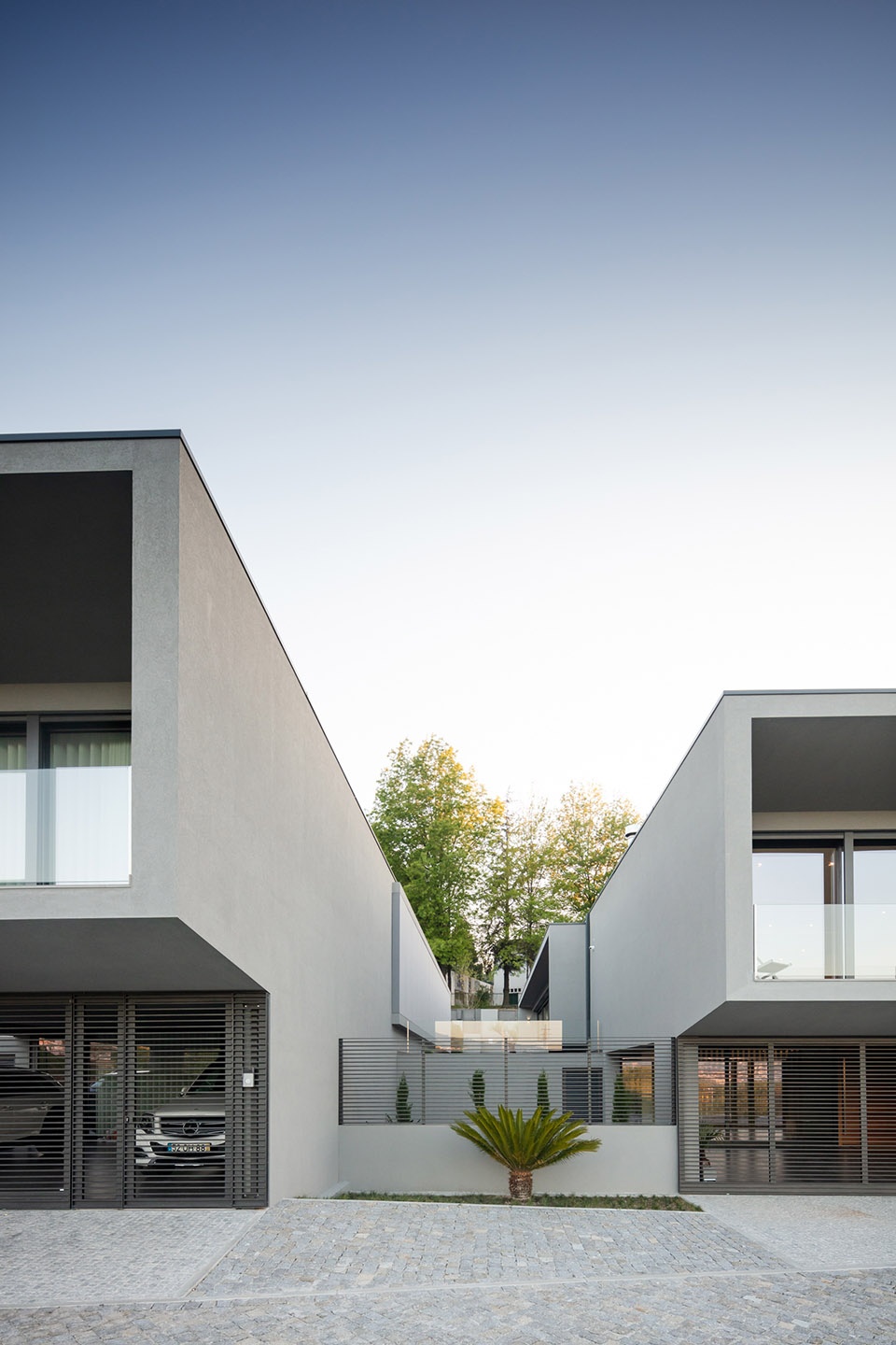 box xl houses by grupo zegnea