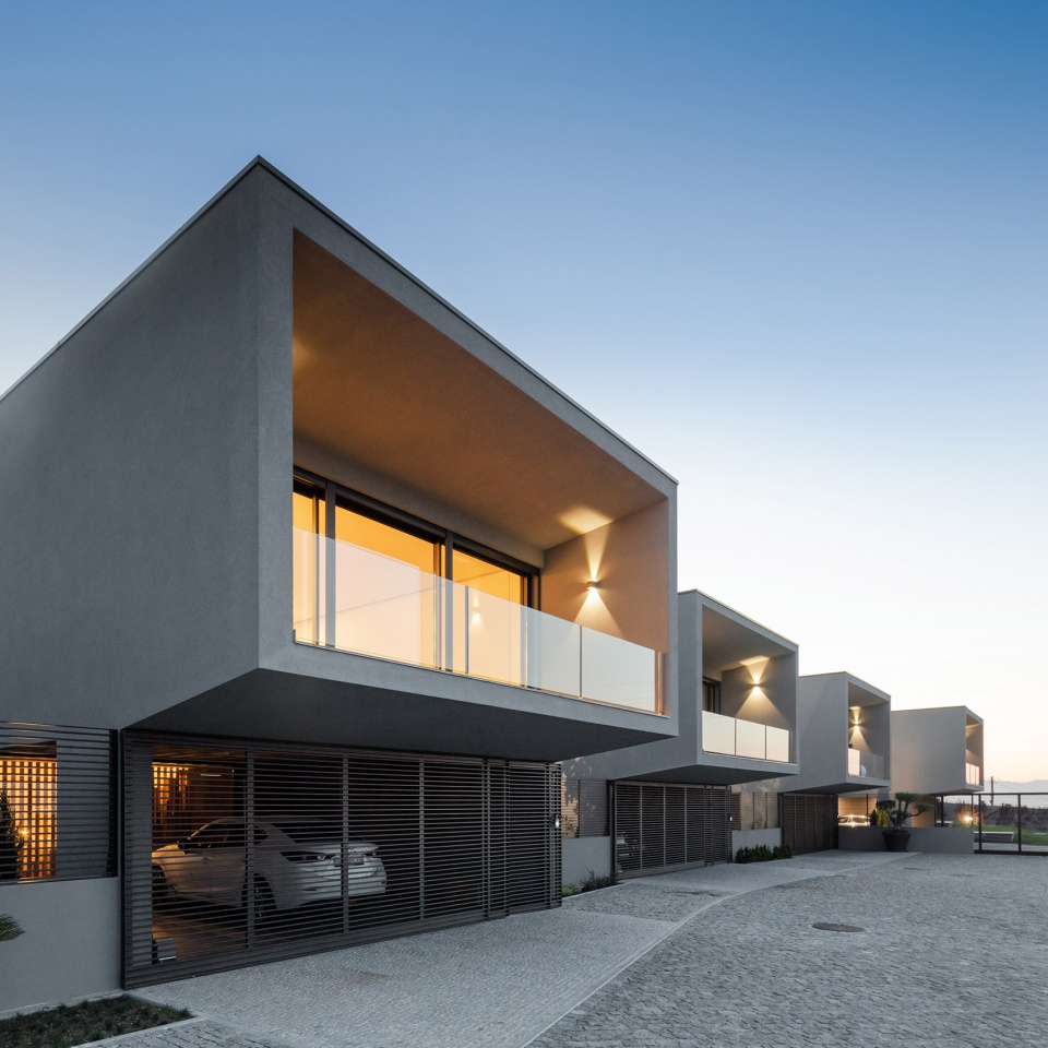 box xl houses by grupo zegnea