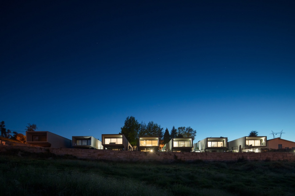 box xl houses by grupo zegnea