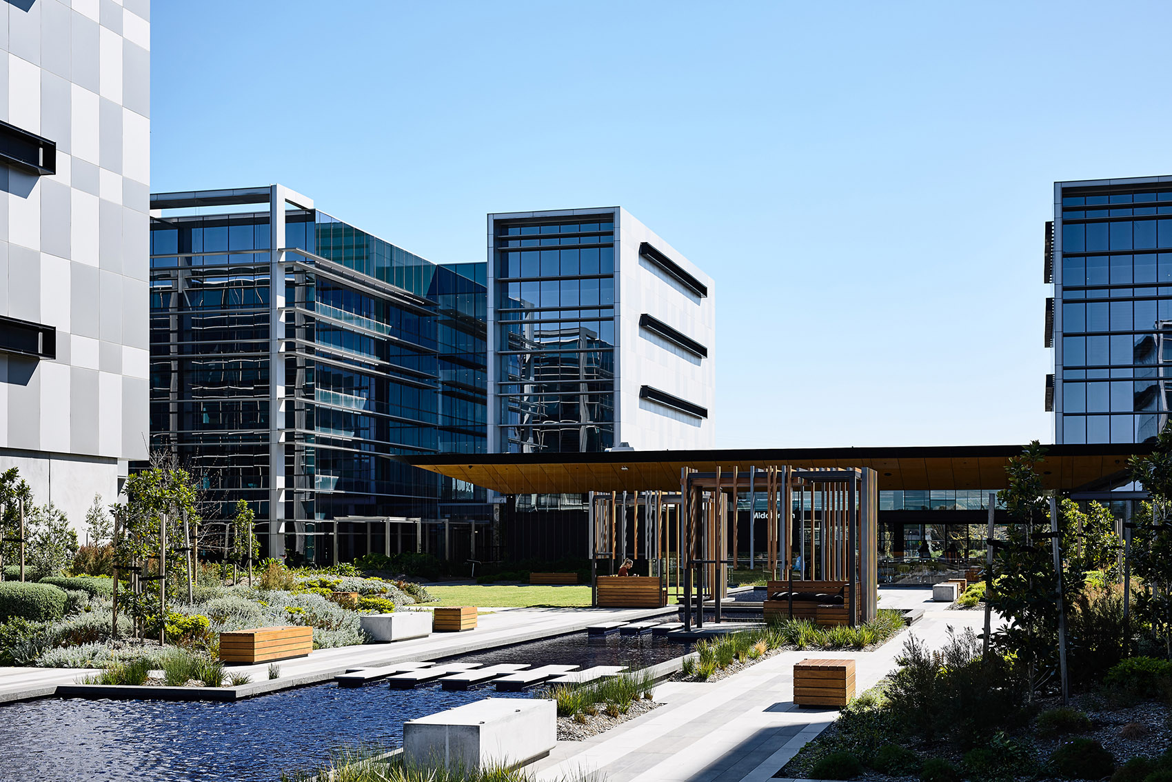 Caribbean Business Park, Stage 2 by Peter Ryan Architects + OCULUS 谷德设计网