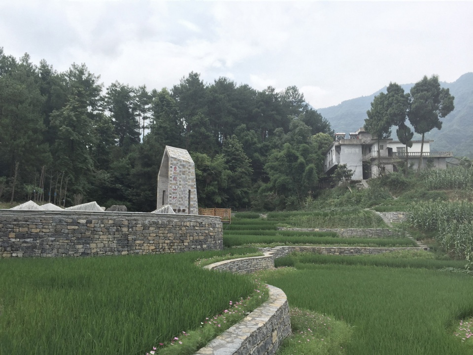 图13 Get the confidence of rural culture Participatory theme Village Sign Design by Zhao Jinxiang