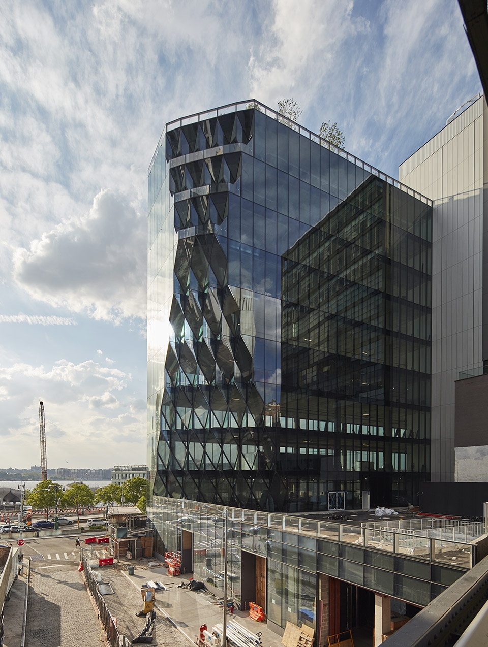 40 tenth avenue by studio gang