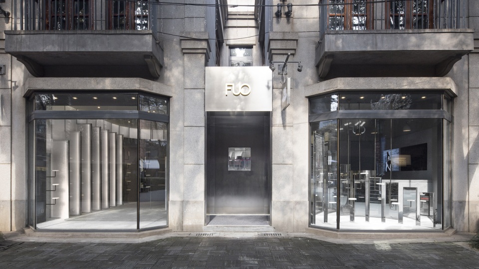 FUO Wuhan a room for the narcissist By LUKSTUDIO