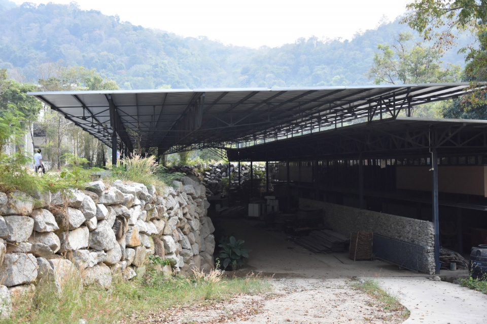 Storage building Accommodation by Walllasia