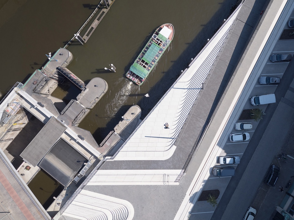 hamburg niederhafen river promenade by zaha hadid architects