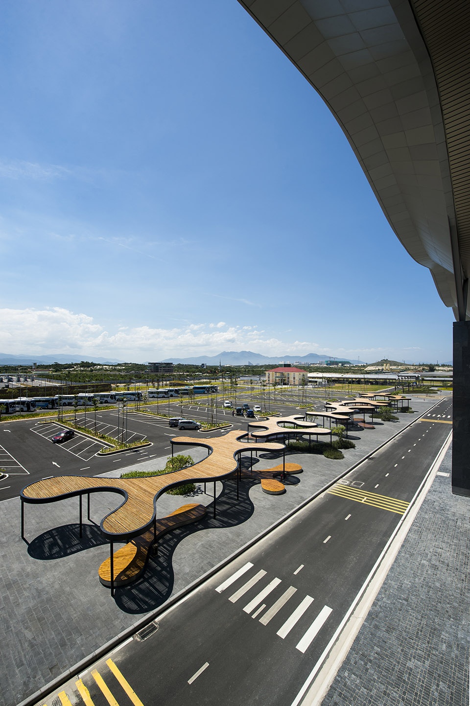 outdoor spaces of cam ranh international airport by lj asia