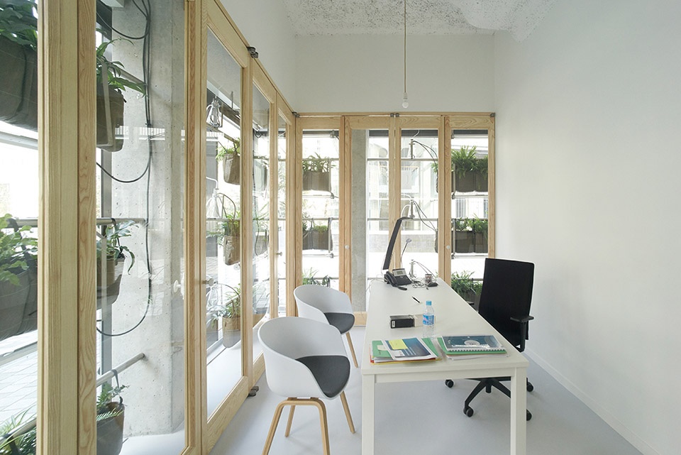office space for the research center of the university of nantes by titan