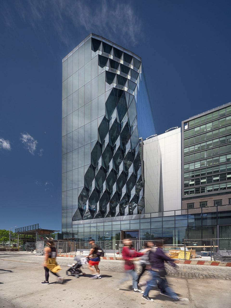 40 tenth avenue by studio gang