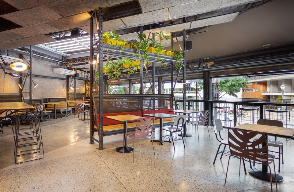 bullguer centro by superlimao studio