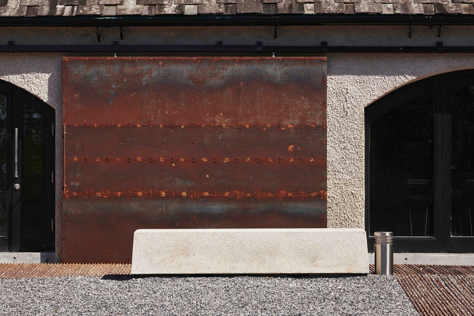 I LOFAR EDUCATION CENTRE by Cooney Architects