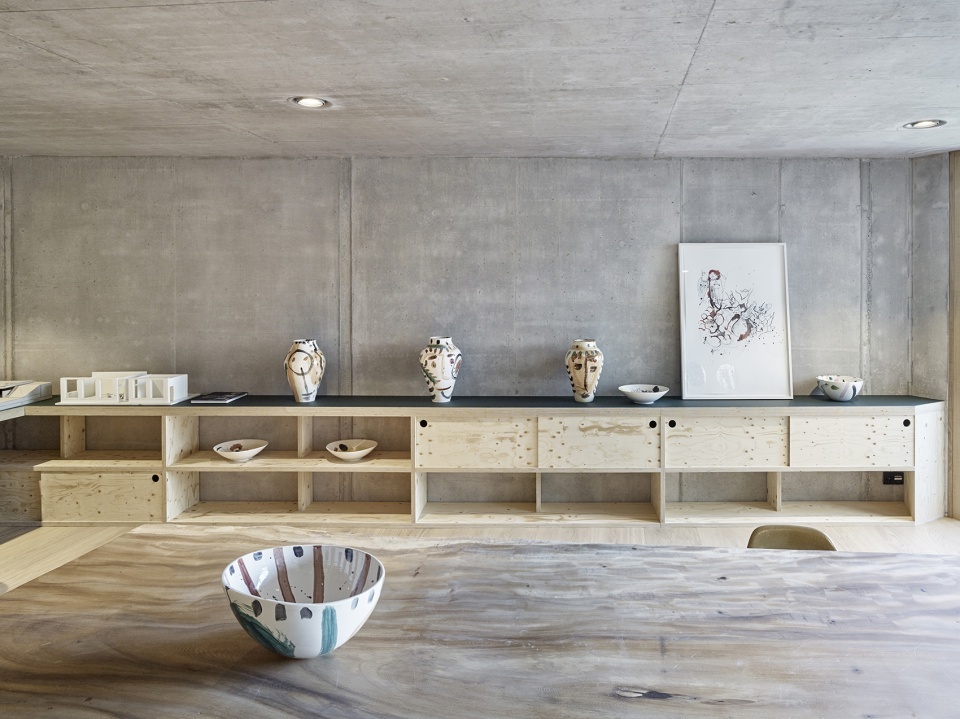 extension house grieder swarovski by afgh architects