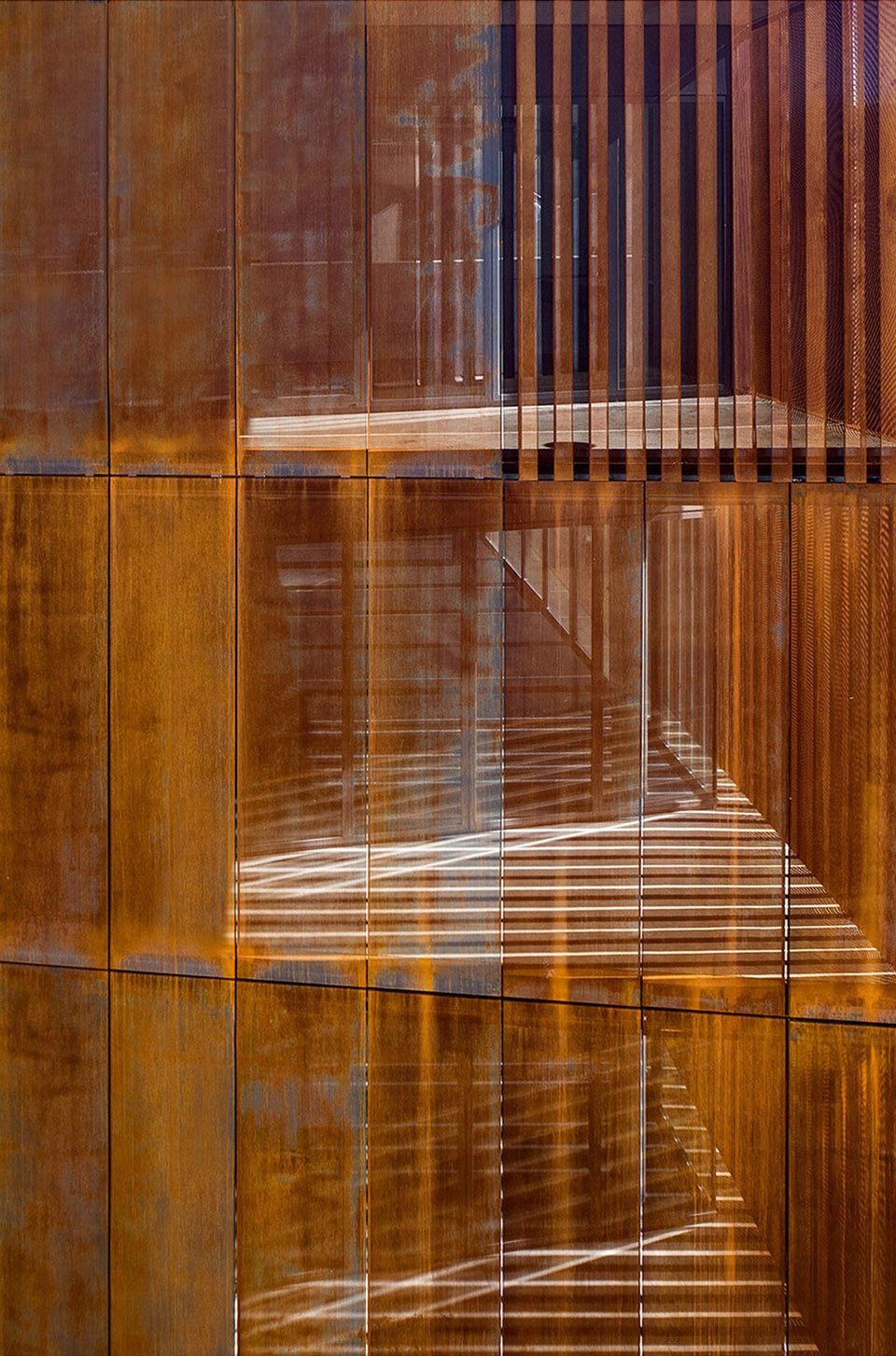 LAW COURT IN BALAGUER by arquitecturia