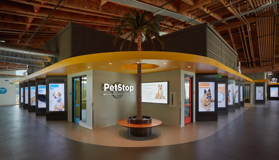 annenberg petspace by swatt miers architects
