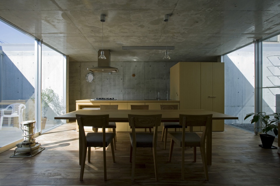 mon factoryhouse by eastern design office hojo structure research institute