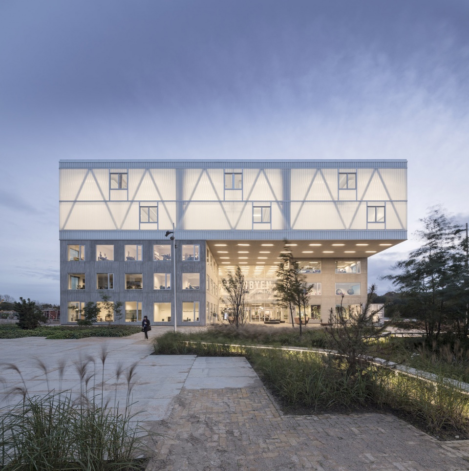 cortex park by adept creo arkitekter