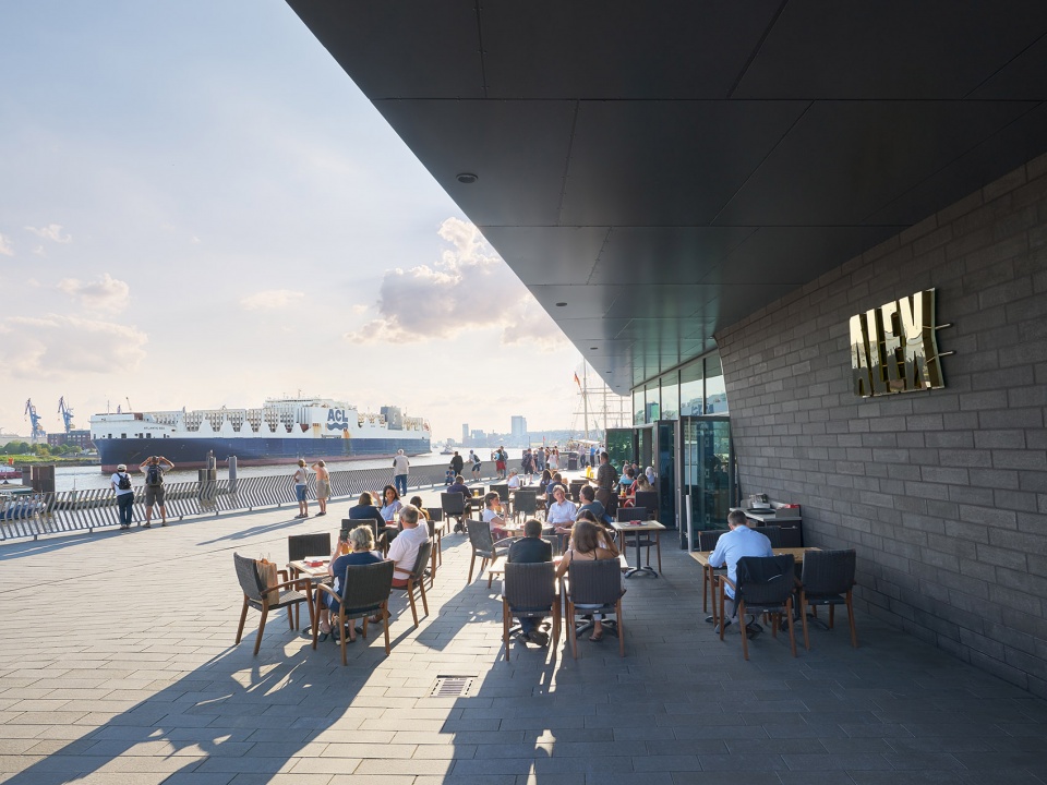hamburg niederhafen river promenade by zaha hadid architects