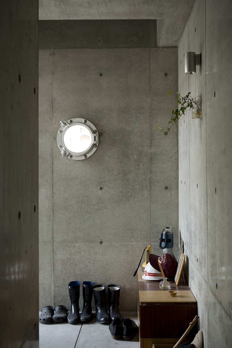 mon factoryhouse by eastern design office hojo structure research institute