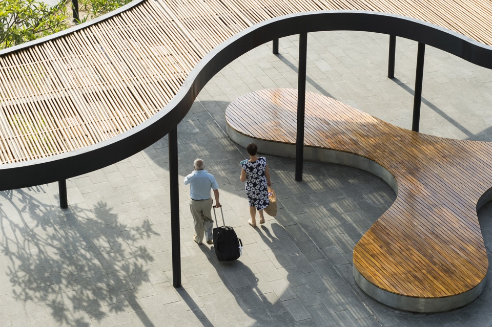 outdoor spaces of cam ranh international airport by lj asia