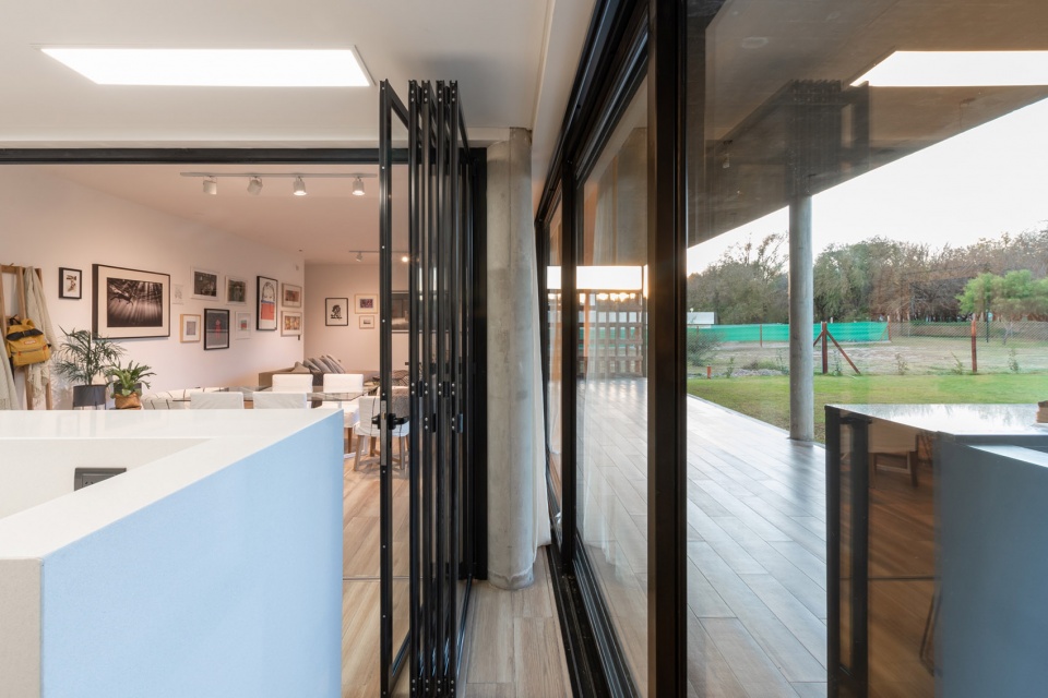 CASA LLV by FLV Arquitectura