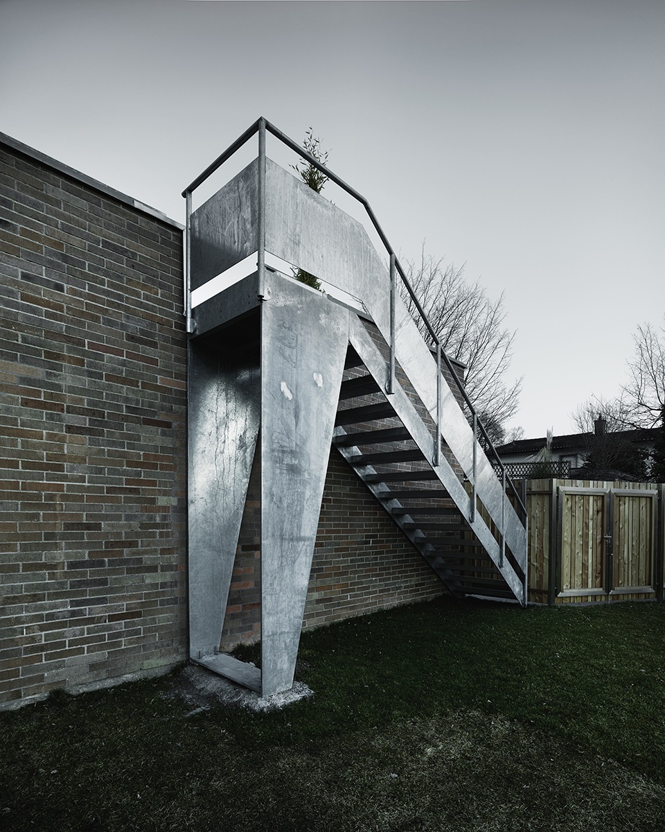 extension house grieder swarovski by afgh architects