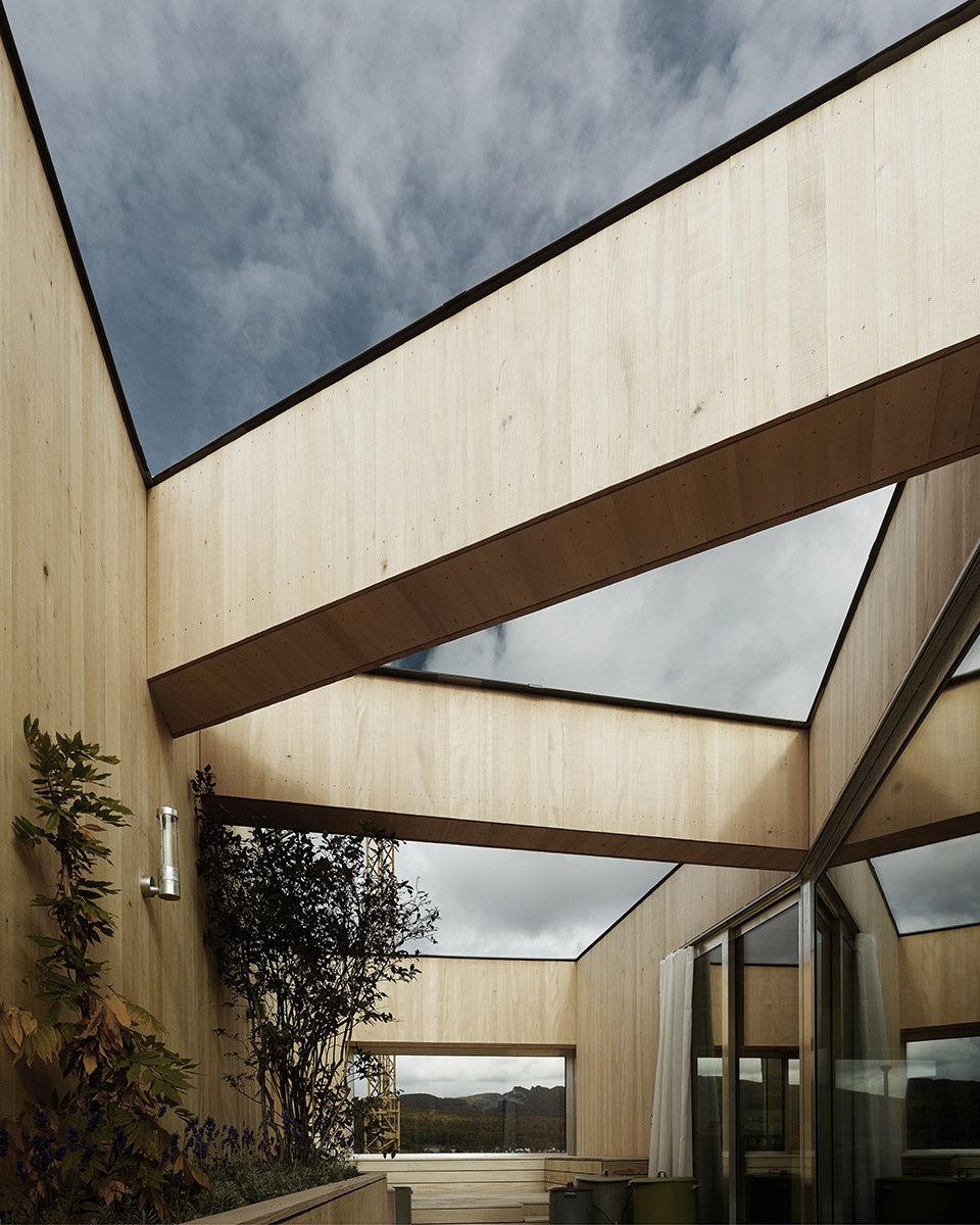 single family house by AFGH Aarchitects