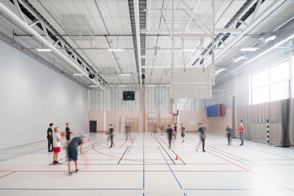 new tiunda school by c f moller architects