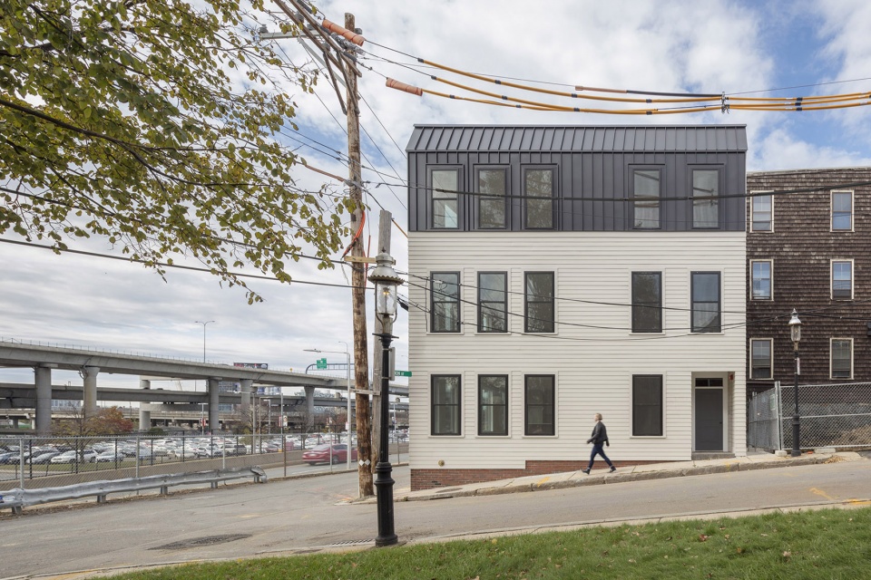Outlier Lofts by French 2D 1