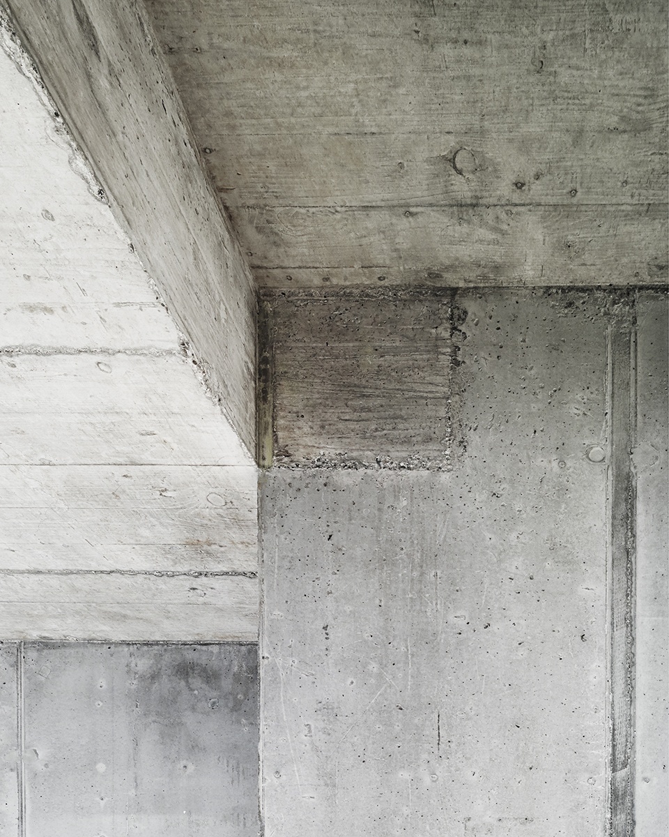 extension house grieder swarovski by afgh architects